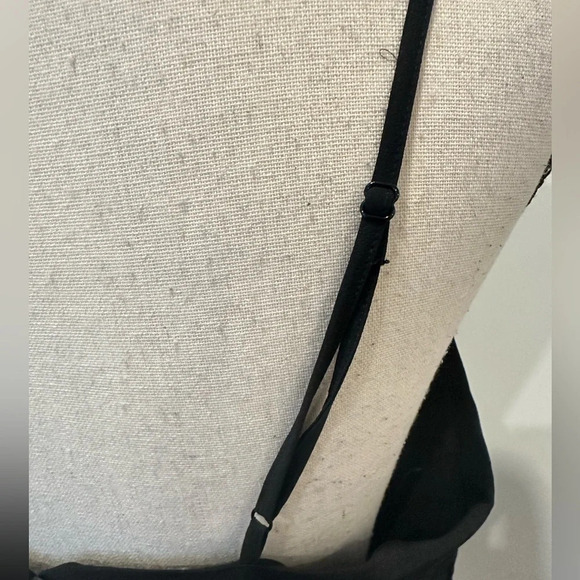 French connection black ruffled camisole top SZ L - Picture 3 of 4